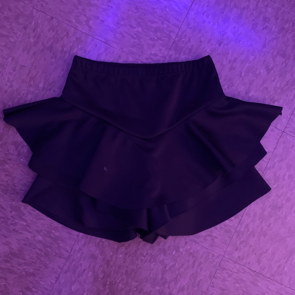 Boohoo Black mini ruffle skirt